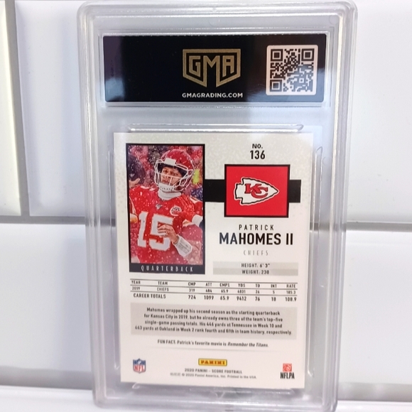 2020 Panini Score #136 Patrick Mahomes II Kansas City Chiefs GMA 8.5 - Picture 2 of 2